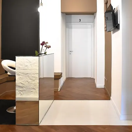 Bibi e Romeo's Home-2
